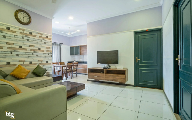Royal Service Apartmentts
