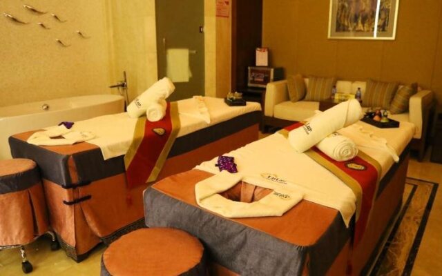 Jingling Shihu Garden Hotel