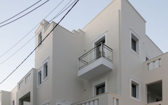 Sweet Home Naxos