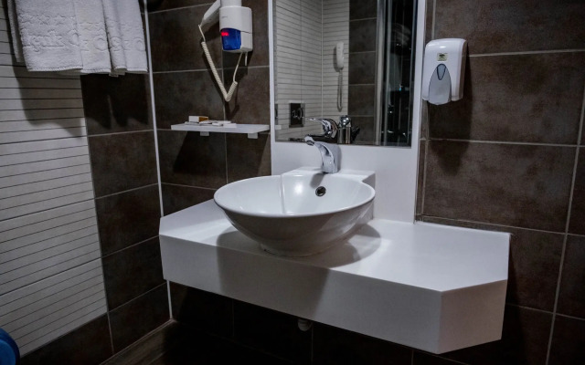 Selcuk Hotel Sems-i Tebrizi