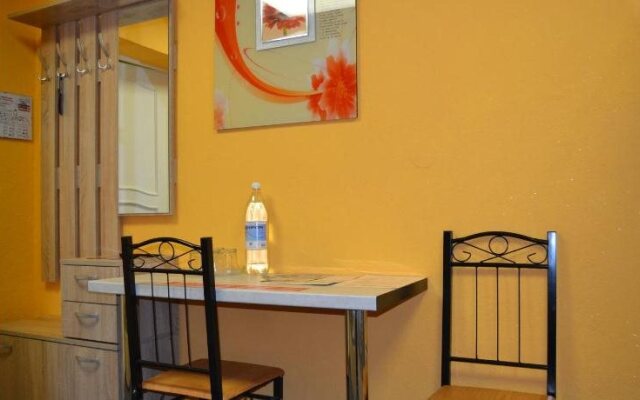 Altshtadt Hostel 