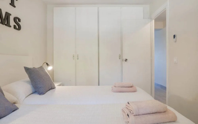Eden Roc BeachFront Apartments