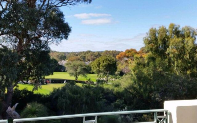 Joondalup Golf Retreat