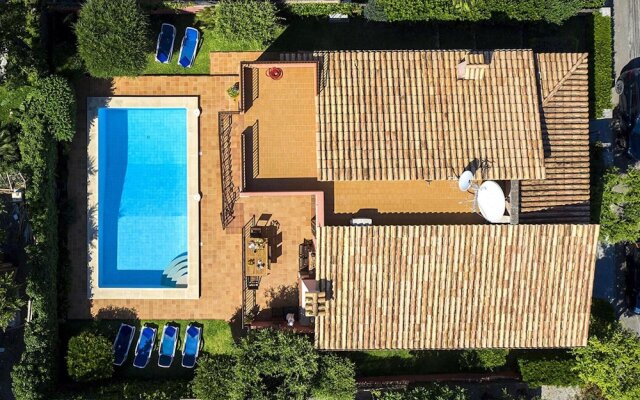 Villa - 4 Bedrooms with Pool and WiFi - 108763