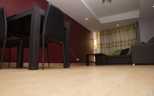 Là Ponye Hotel Apartment