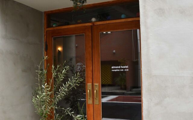 almond hostel & cafe Shibuya