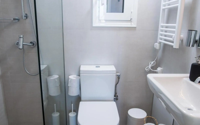 Piraeus Seaview Elegant Apartments