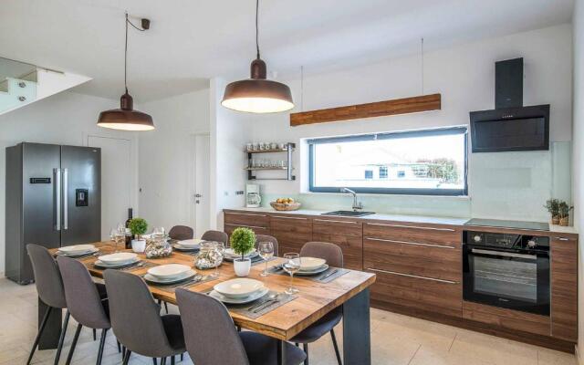 Villa Rocksalt