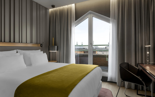 NH Collection Amsterdam Flower Market