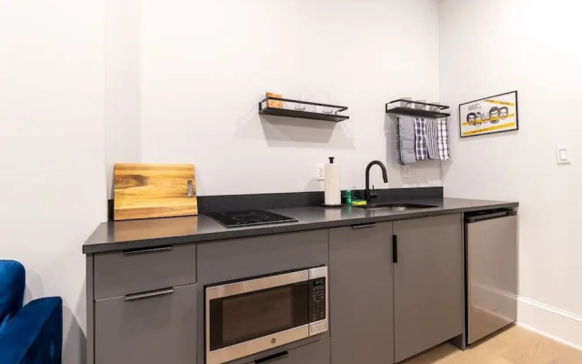 Thena Hotel - Beautiful 1 Bedroom