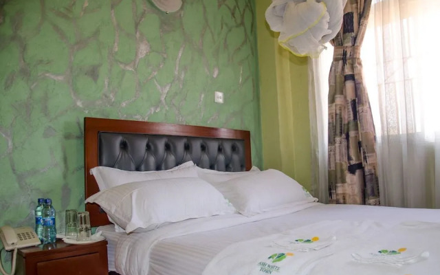 Ash White Hotel