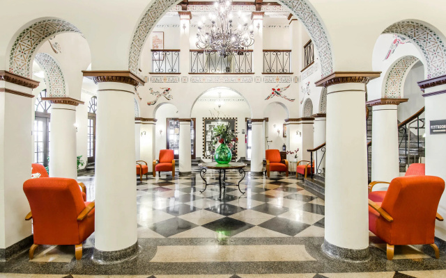 Hotel Seville