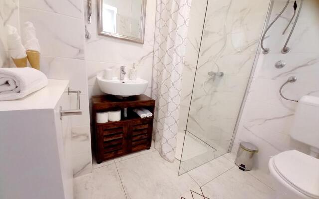 Studio Apartmani “Jarnečić”