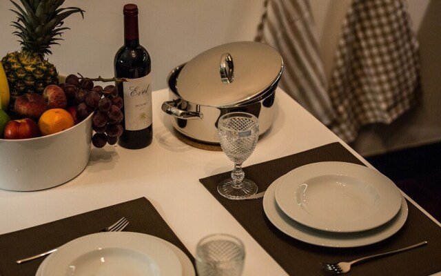 Tripas-Coração, Clérigos Apartment