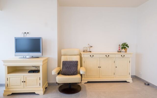 Bright Beachfront Apartment