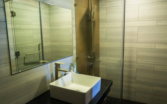 Meriton Hotel