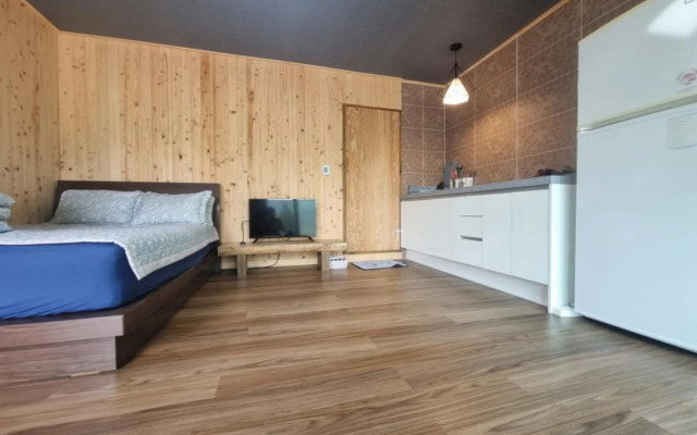 Muju Windmills and Streams Pension