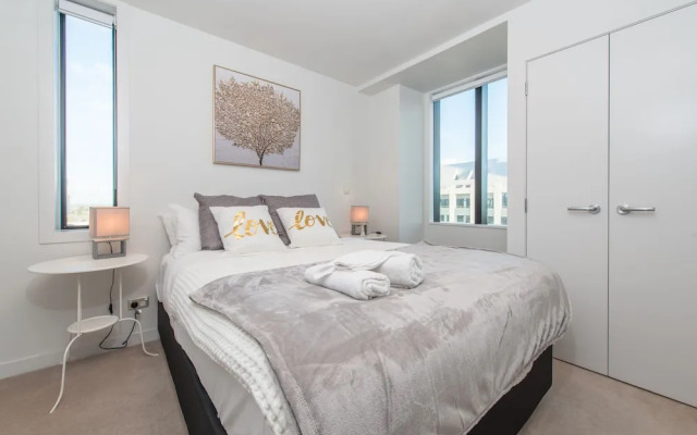 2 BRM apartment Opp to SkyTower view