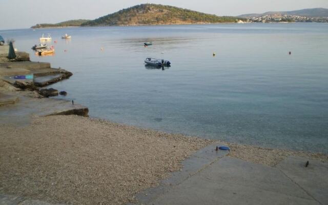 Vik - 60 m From the sea - A4