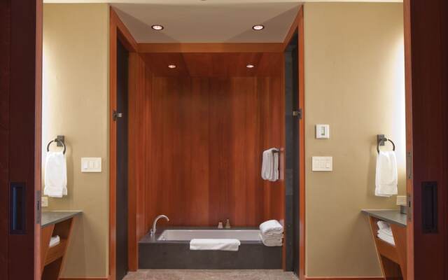 Aman Springs - Four Bedroom Home