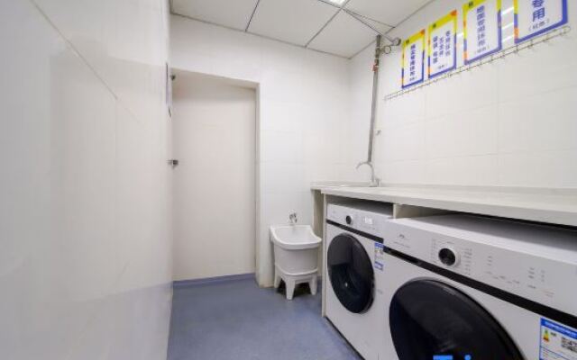 7Days Inn Hotel (Zhoukou Wuyi Square City Central Hospital)