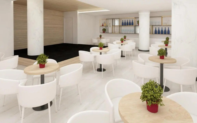 Palmanova Suites by TRH