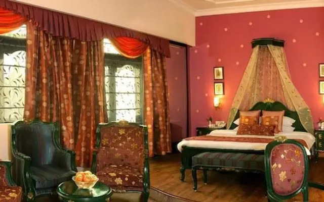 Noor-Us-Sabah Palace