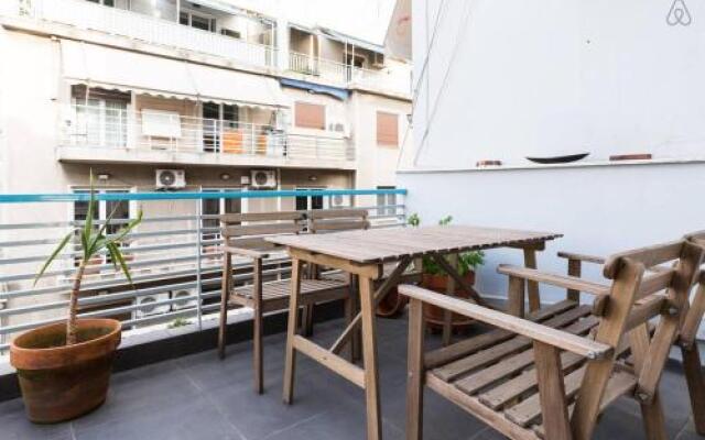 Myron's apartment