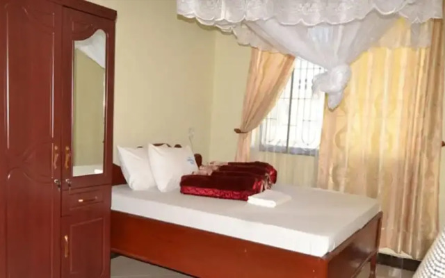 Lesa Garden Hotel