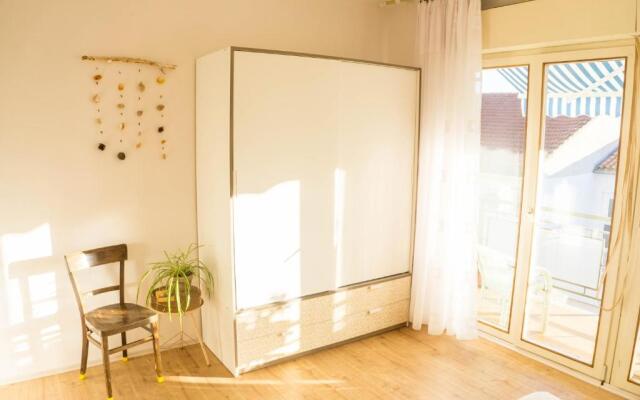 Spacious apartment by the sea 8+4