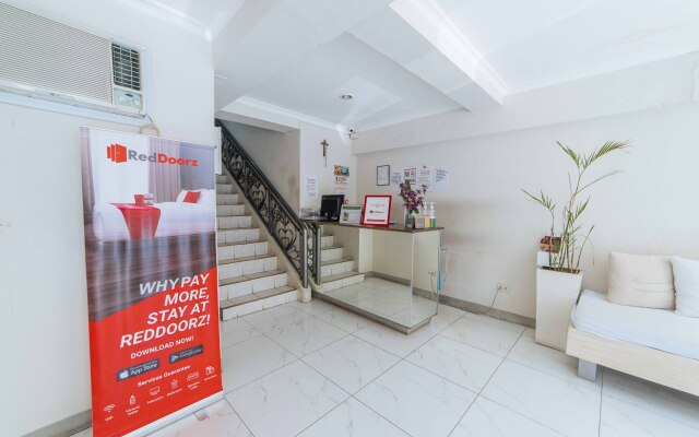 RedDoorz @ Samat Mandaluyong