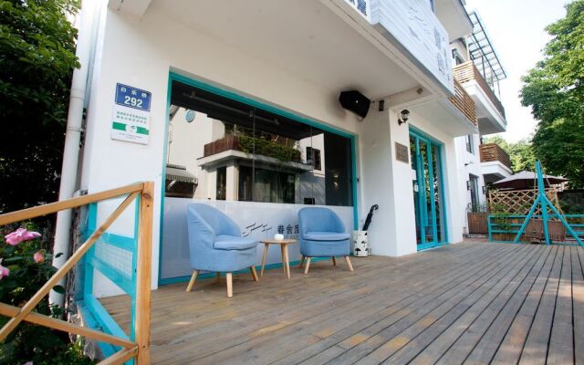 Dreamland Inn Lingyin Guiyan Branch