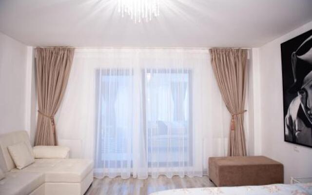 Adriella Apartment Luxury