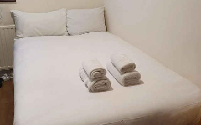 Finsbury Park Small Studio