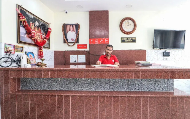 OYO 18857 Hotel Dev Bhoomi