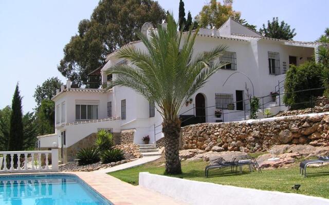 Villa Morera Bed & Breakfast