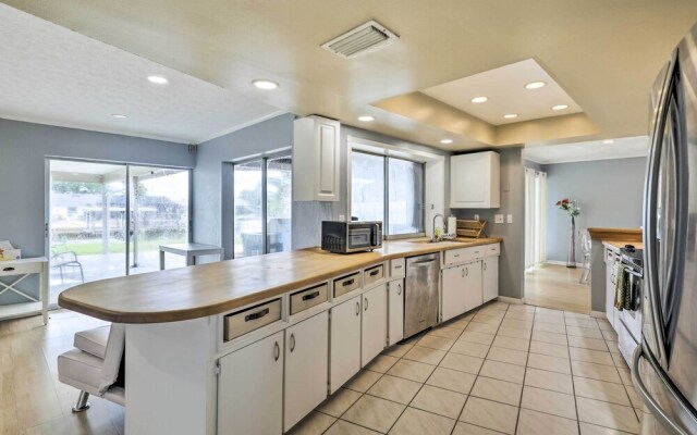 Apollo Beach Waterfront Retreat w/ Boat Dock!