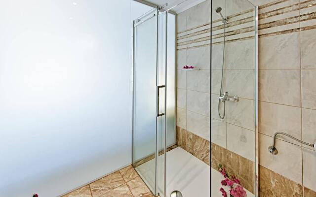 Sun Rise Hotel - Adults Only