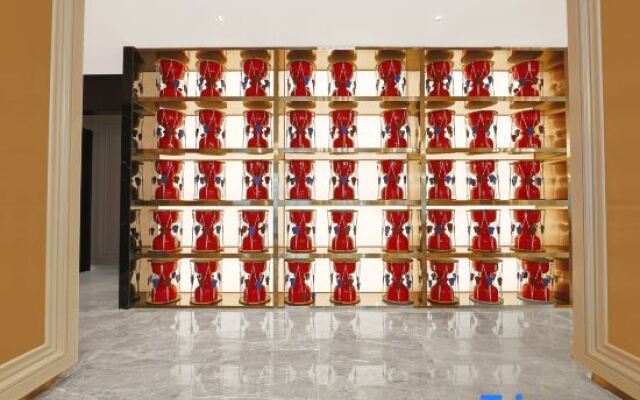 Yanji Baihuo Dalou Xishichang XANA Deluxe Hotel