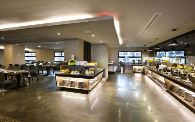 Fine Hotel