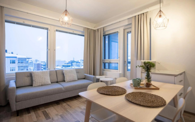 Arctic Penthouse City Suite