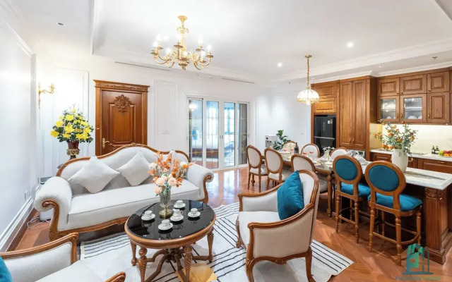 Luxe Paradise Suites Hotel