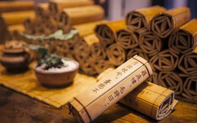 Wuzhen Zhaoming House