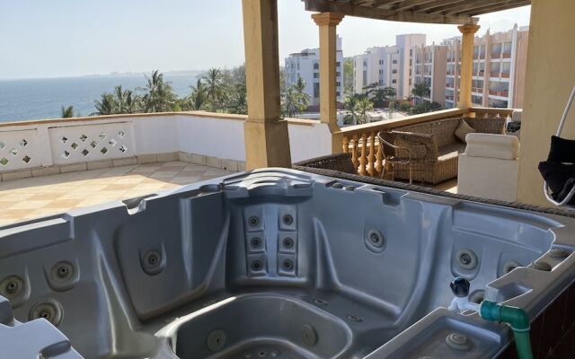 Lux Suites Eden Seafront Apartments