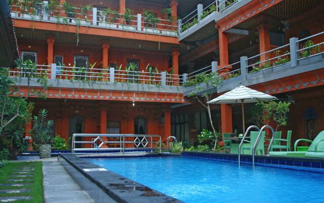Hotel Lumbung Sari Legian