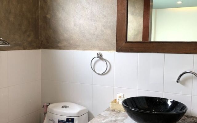 De Nawarat Chiang Mai Boutique Apartment