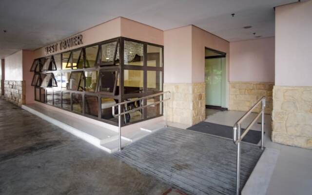 SR Vacation Rental - The Persimmon Condominium