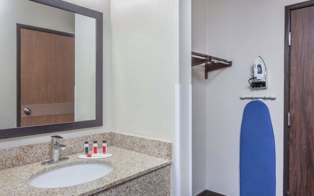 Days Inn & Suites East Flagstaff