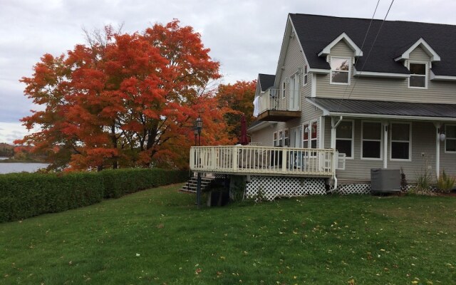 The Peak Sunset Bed & Breakfast