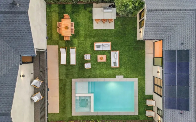 Kraft Villa - Luxury Living Redefined w/ Pool